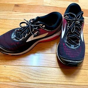 Brooks ghost 10 size 8 women's